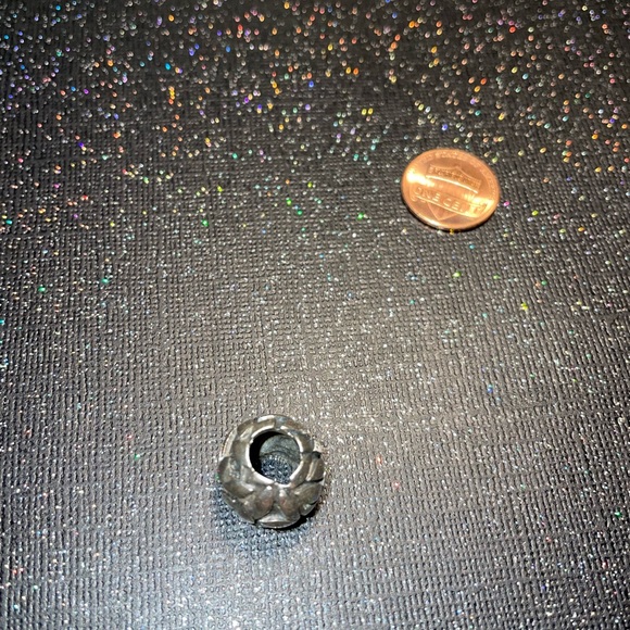 Silpada Designs Etched Ball Pendant *Retired - Picture 3 of 3